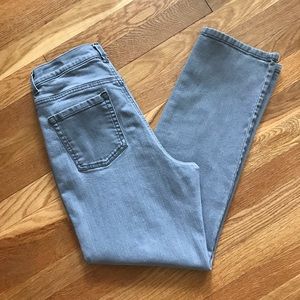 Gloria Vanderbilt Amanda Gray Jeans 12 Short